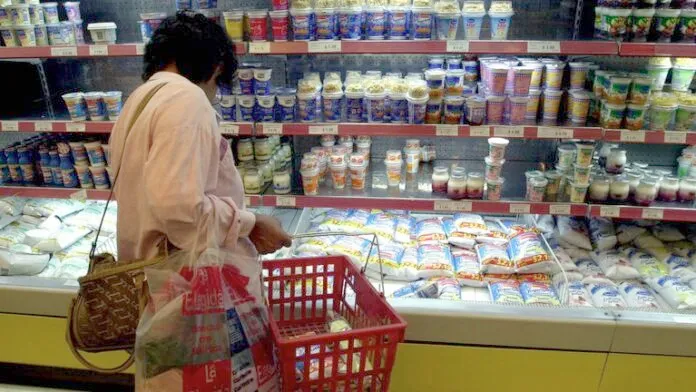 Los alimentos acumularon casi 40% de inflación en el semestre y se espera un mayor aumento hasta fin de año
