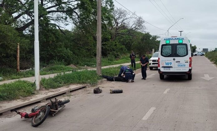 Resistencia | Un hombre perdió la vida al caer de su moto en la colectora de la ruta 11