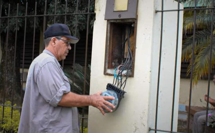 Municipalidad de Makallé mejora la infraestructura eléctrica de la E.E.S. N°81 “Juana Azurduy de Padilla