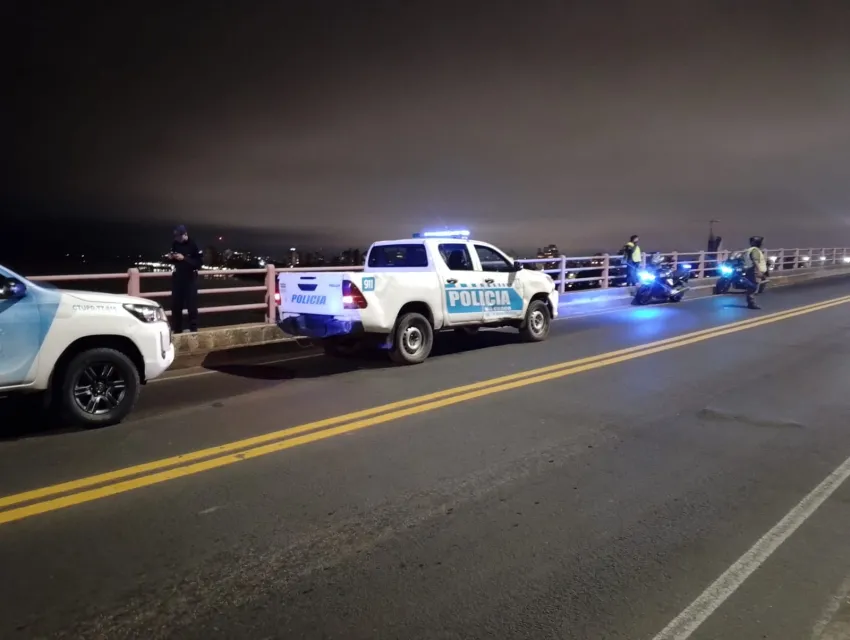 Identifican a un hombre que se arrojó desde el Puente General Belgrano