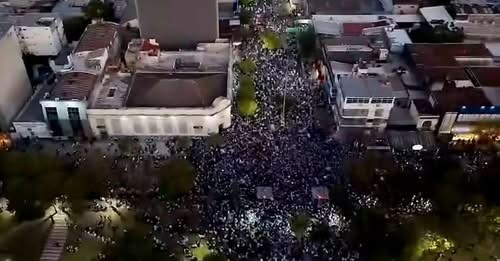 Festejo multitudinario en Resistencia: 85.000 personas celebraron la clasificación de Argentina a la final del Mundial