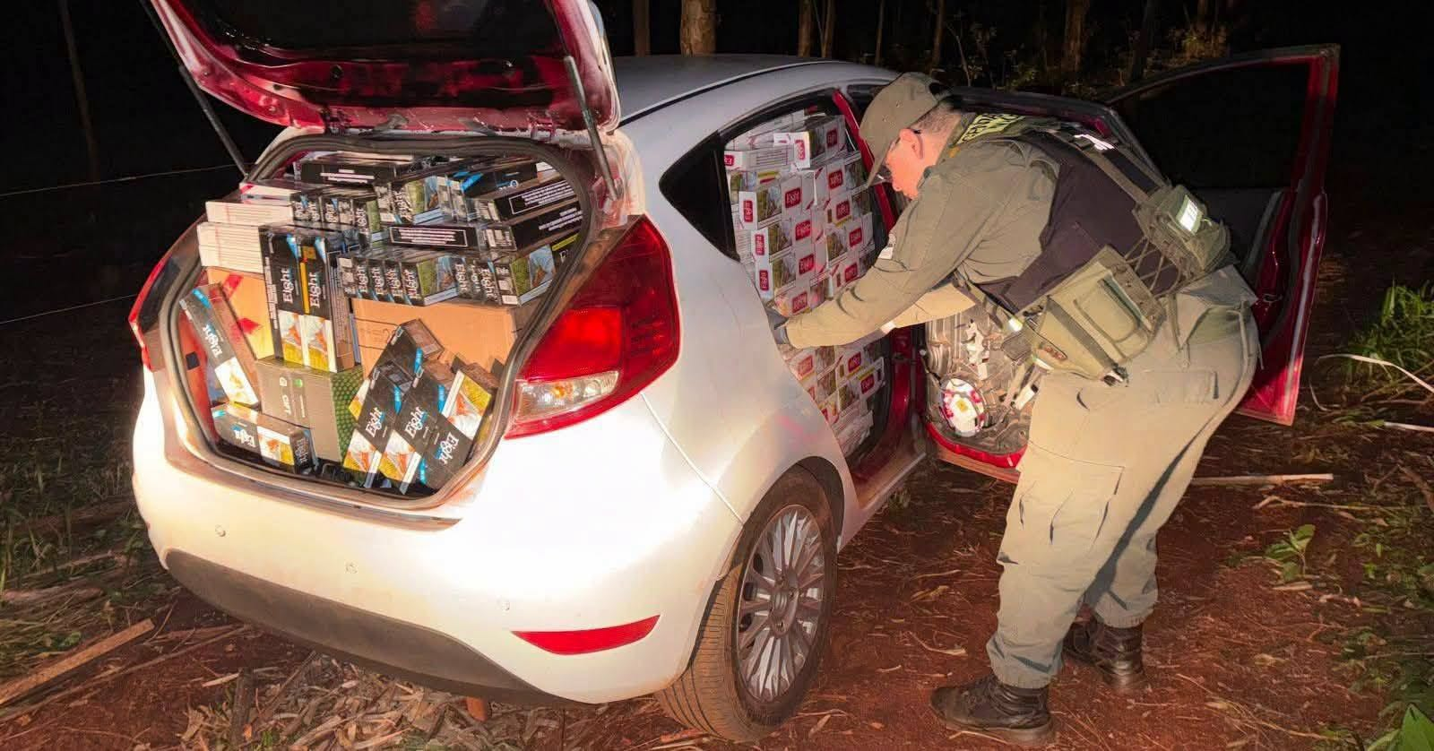 Misiones: incautan un cargamento de cigarrillos valuado en casi 50 millones de pesos tras una persecución Misiones: incautan un cargamento de cigarrillos valuado en casi 50 millones de pesos tras una persecución