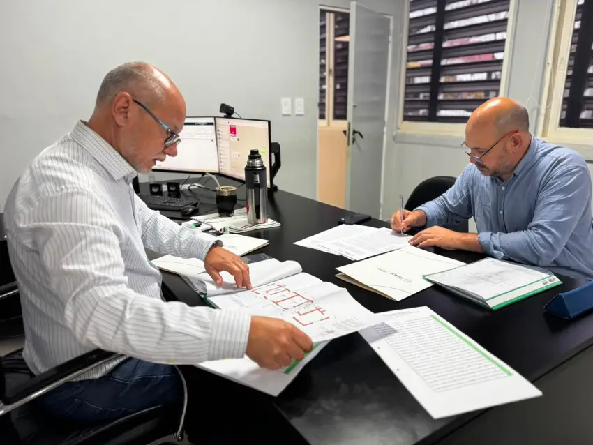 El IPDUV y el municipio de Makallé sellan un acuerdo de «esfuerzo compartido» para la construcción de viviendas El IPDUV y el municipio de Makallé sellan un acuerdo de «esfuerzo compartido» para la construcción de viviendas