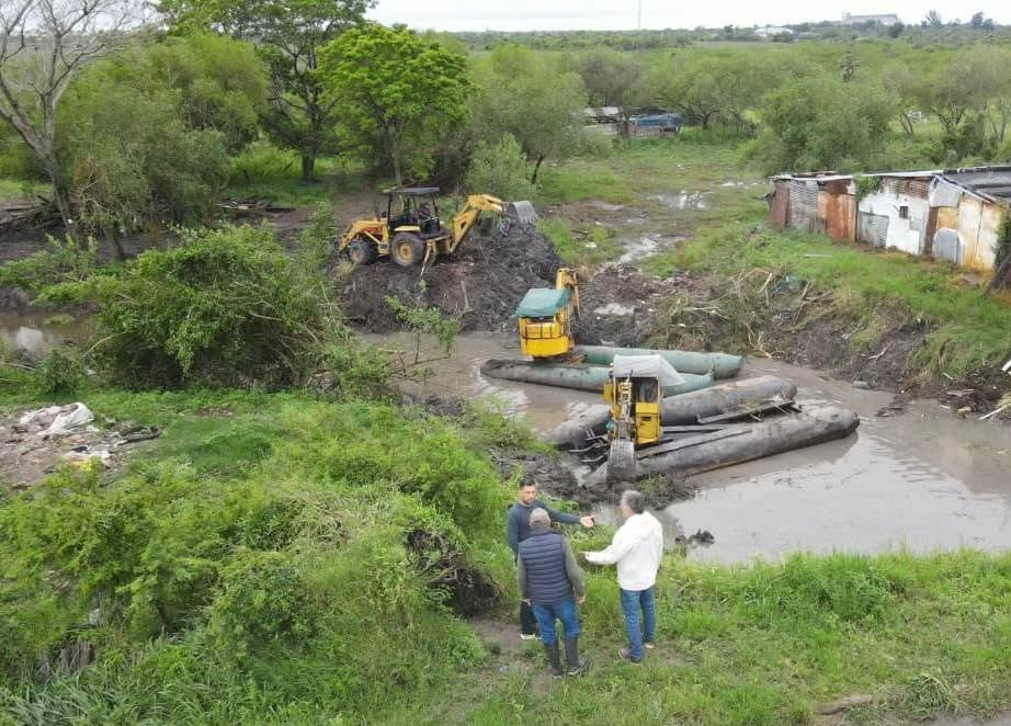 Vialidad Provincial completó la limpieza del riacho Arazá para mejorar el drenaje pluvial