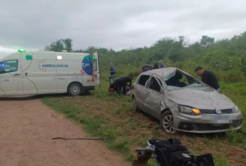 Grave accidente en Sáenz Peña: un joven hospitalizado tras el vuelco de su vehículo